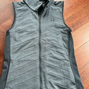 Womens Under armour cold gear golf vest
